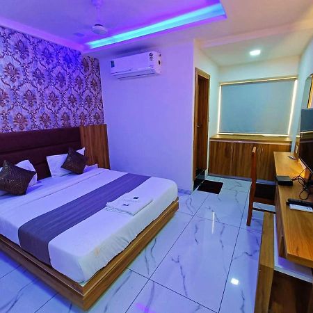 Hotel Rock Anand Luaran gambar